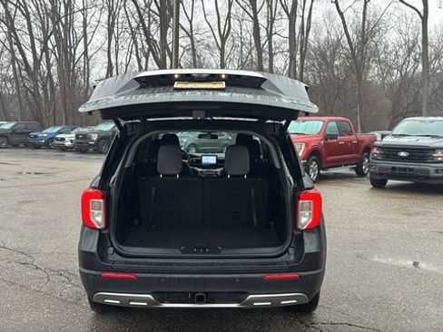 Certified 2022 Ford Explorer XLT w/ Equipment Group 202A image 29