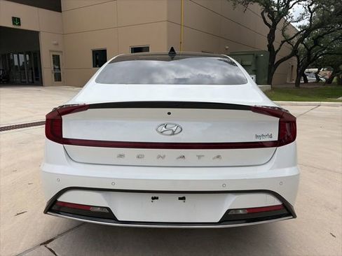 Used 2021 Hyundai Sonata Limited FWD image 3