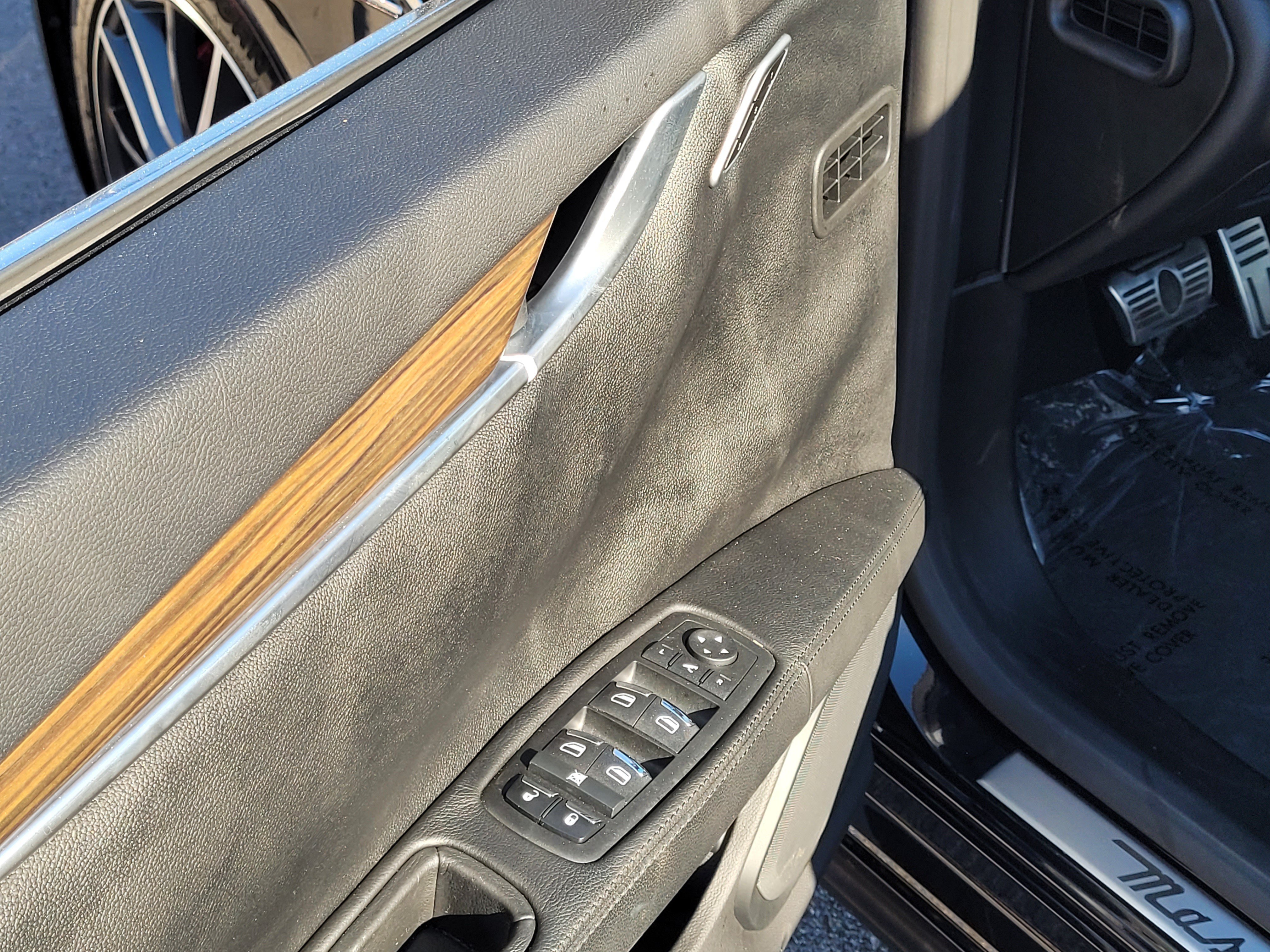 Used 2015 Maserati Ghibli RWD image 24