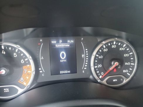 Used 2023 Jeep Renegade Latitude w/ Premium Group AWD/4WD image 9