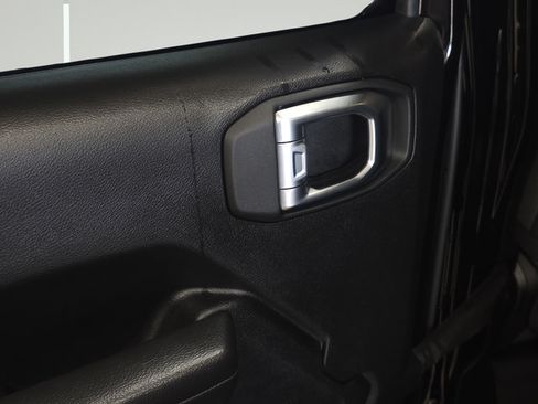 Used 2025 Jeep Wrangler Unlimited Sport AWD/4WD image 24