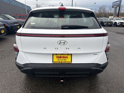 New 2026 Hyundai Kona SE image 6