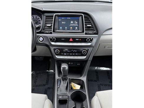 Used 2018 Hyundai Sonata SE image 13