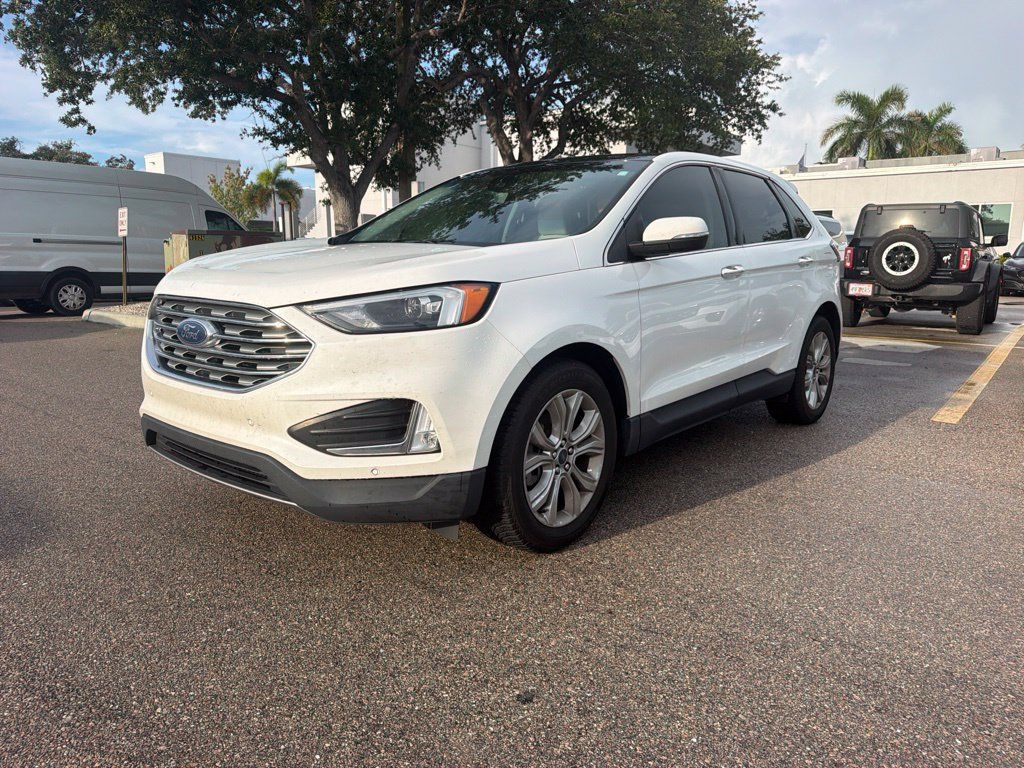 Used 2022 Ford Edge Titanium AWD/4WD image 4