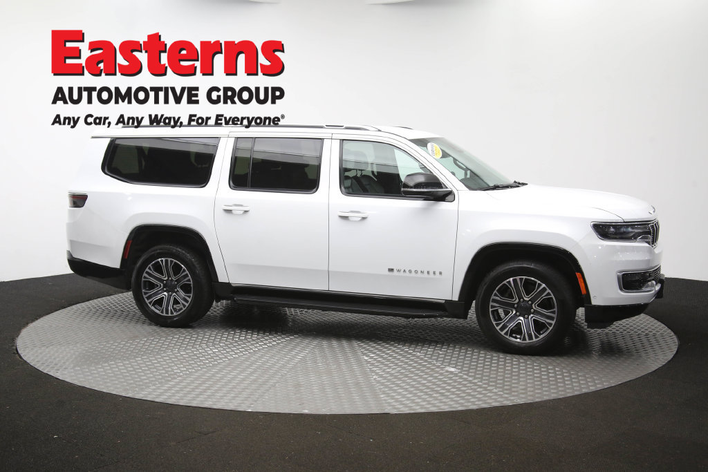 Used 2024 Jeep Wagoneer L Series II w/ Flexible Seating Group AWD/4WD image 55
