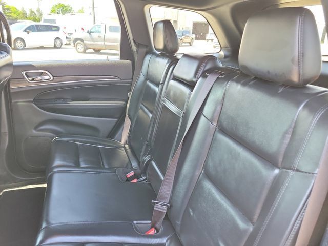 Used 2019 Jeep Grand Cherokee Limited AWD/4WD image 24
