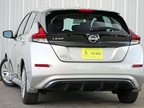 Used 2025 Nissan Leaf S image 5