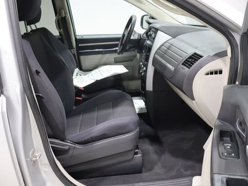 Used 2009 Dodge Grand Caravan SE w/ Climate Group FWD image 21