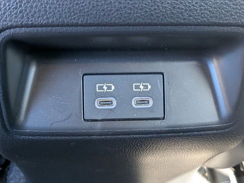 Used 2025 Toyota Corolla LE image 13