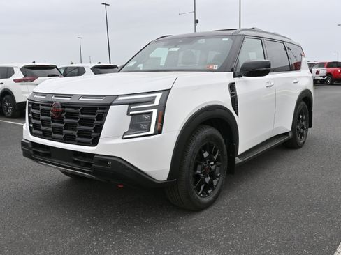New 2025 Nissan Armada PRO-4X image 4