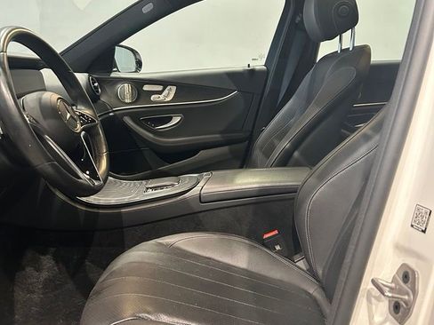 Used 2023 Mercedes-Benz E 350 4MATIC Sedan w/ Premium Package image 10