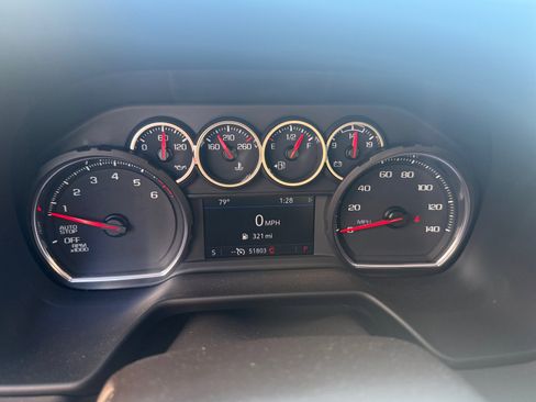 Used 2021 Chevrolet Tahoe LT w/ LT Signature Package image 19