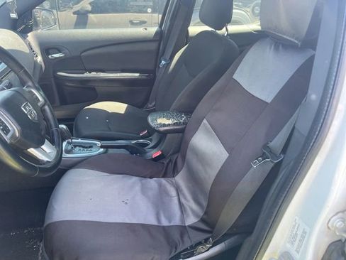 Used 2012 Dodge Avenger SXT FWD image 6