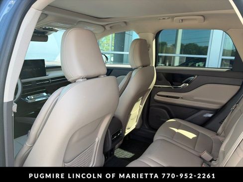 Used 2023 Lincoln Corsair FWD w/ Equipment Group 101A image 4