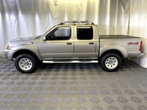 Used 2001 Nissan Frontier SE image 5