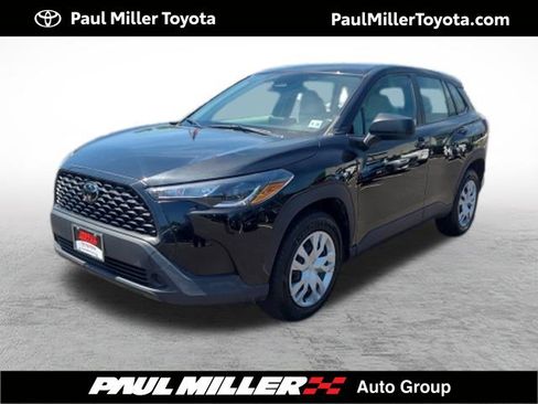 Certified 2023 Toyota Corolla Cross L AWD/4WD image 1