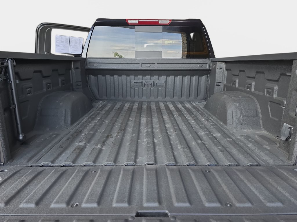 Used 2023 GMC Sierra 1500 SLT w/ SLT Premium Package AWD/4WD image 14