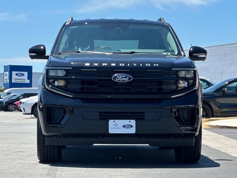 New 2026 Ford Expedition Max Active RWD image 8