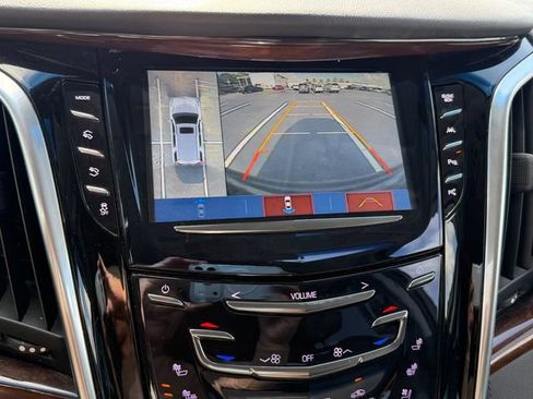 Certified 2019 Cadillac Escalade Luxury RWD image 20