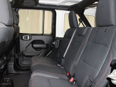 Used 2024 Jeep Wrangler Unlimited Rubicon image 19