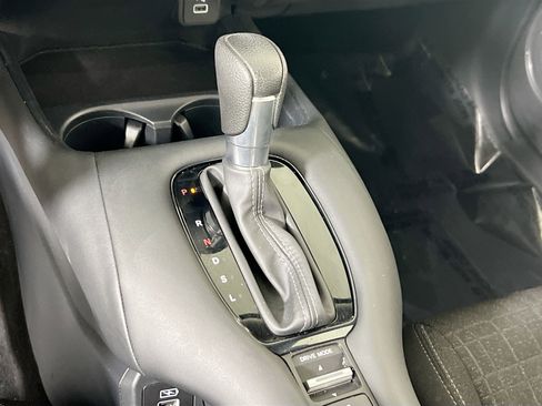 Used 2023 Honda HR-V LX image 16