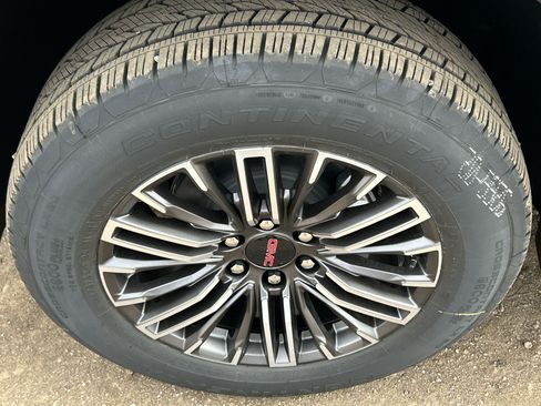 New 2026 GMC Yukon Elevation AWD/4WD image 58
