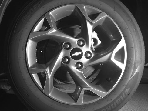 Used 2025 Chevrolet Trax LT w/ LT Convenience Package image 14