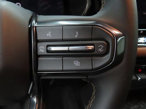 Used 2026 GMC Canyon AT4 w/ Nightfall Essentials Package AWD/4WD image 13