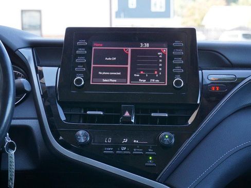 Used 2022 Toyota Camry SE image 30