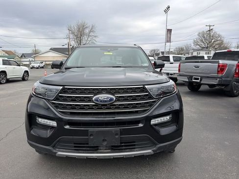Used 2022 Ford Explorer XLT w/ Equipment Group 202A AWD/4WD image 10