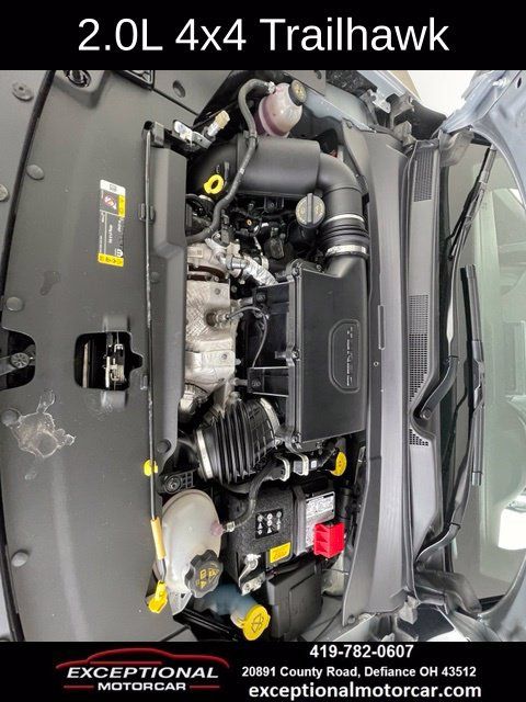 Used 2025 Jeep Compass Trailhawk AWD/4WD image 49