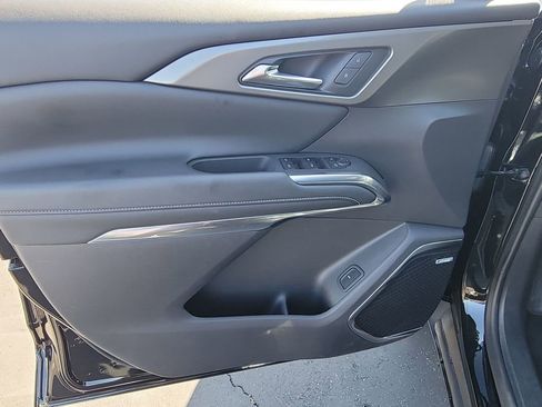 Used 2025 Chevrolet Traverse LT w/ Enhanced Driving Package image 22