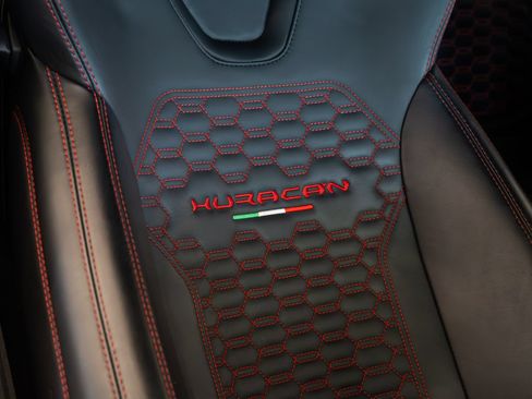 Used 2017 Lamborghini Huracan LP 580-2 RWD image 23