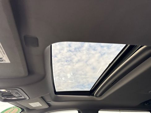 Used 2019 Chevrolet Silverado 1500 LTZ image 15