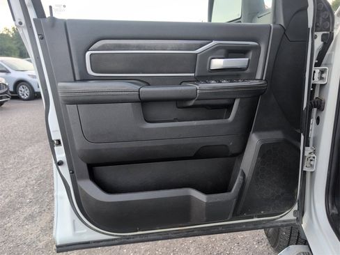 Used 2024 RAM 2500 Big Horn image 11