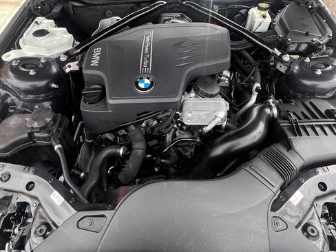 Used 2014 BMW Z4 sDrive28i RWD image 17