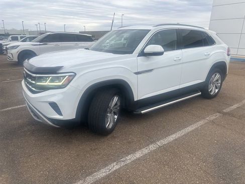 Used 2021 Volkswagen Atlas Cross Sport SEL image 2