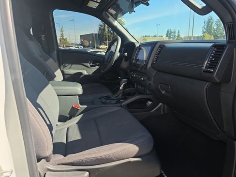 Certified 2023 Nissan Frontier SV w/ Midnight Edition Package AWD/4WD image 24