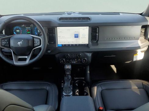 New 2025 Ford Bronco Badlands image 22