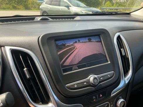 Used 2022 Chevrolet Equinox LT AWD/4WD image 27