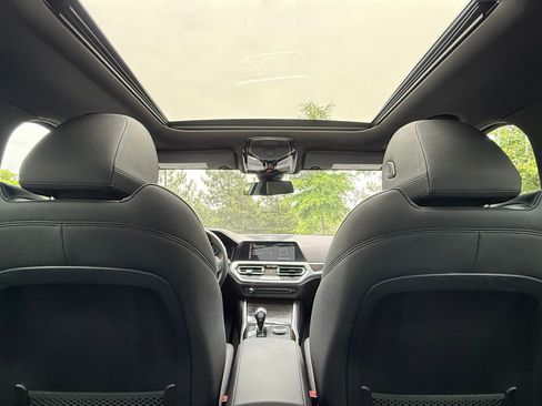 Used 2019 BMW 330i Sedan w/ Driving Assistance Package RWD image 34