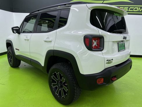 Used 2016 Jeep Renegade Trailhawk w/ Safety & Security Group AWD/4WD image 7
