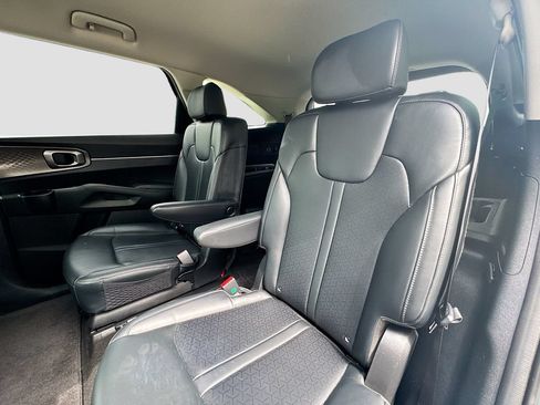 Certified 2023 Kia Sorento EX AWD/4WD image 27