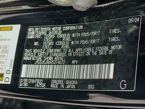 Used 2024 Toyota 4Runner SR5 image 31