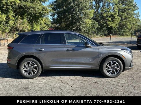 New 2026 Lincoln Corsair Premiere image 8