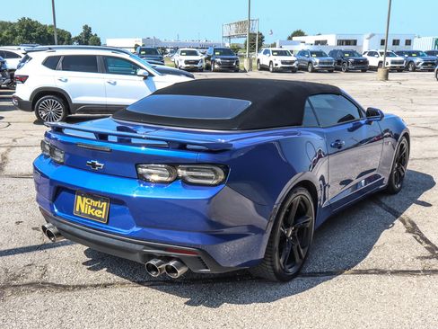 Used 2019 Chevrolet Camaro SS RWD image 4