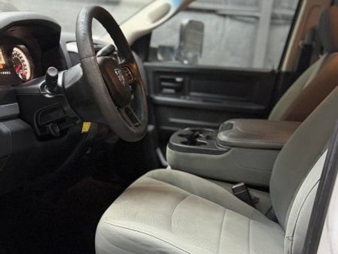 Used 2017 RAM 3500 Tradesman w/ Chrome Appearance Group AWD/4WD image 7
