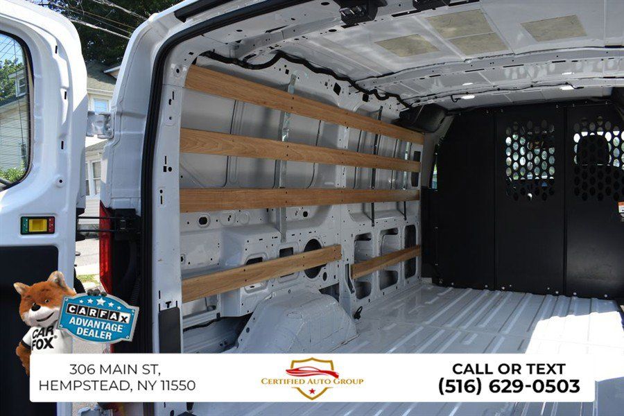 Used 2025 Ford Transit 250 Low Roof RWD image 30
