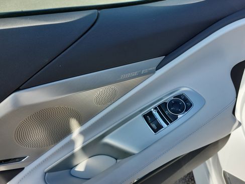 Used 2025 Chevrolet Corvette Stingray Preferred Cpe w/ 2LT image 17