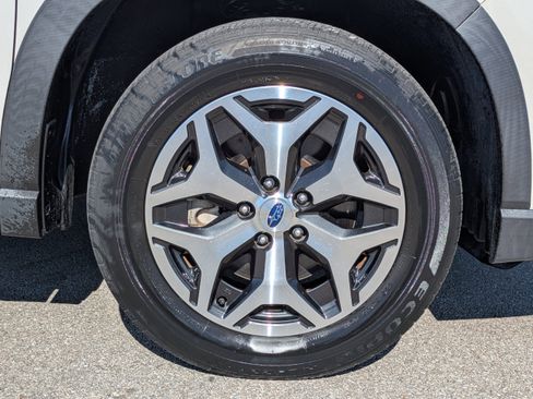 Used 2020 Subaru Forester Premium image 11